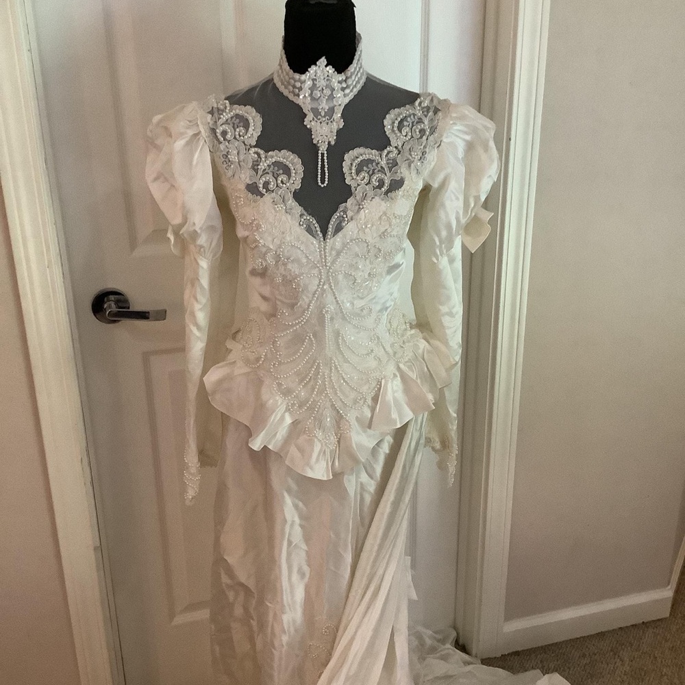 Vintage 80s Wedding Dress
